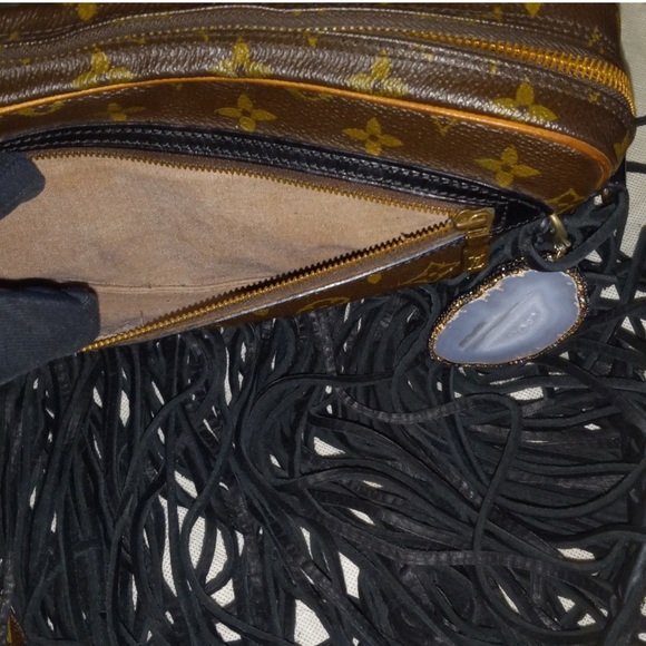 Vintage Boho Louis Vuitton Crossbody Bag - Picture 5 of 7